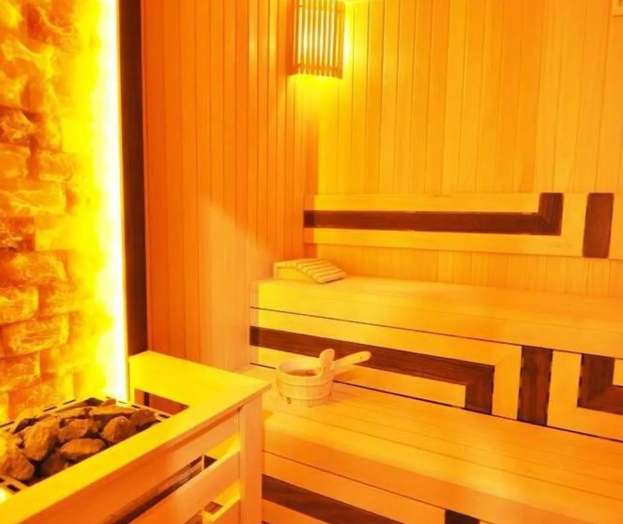 Cozy Bright Studio W Parking, Poolviews! #237 Istanbul Apartment
